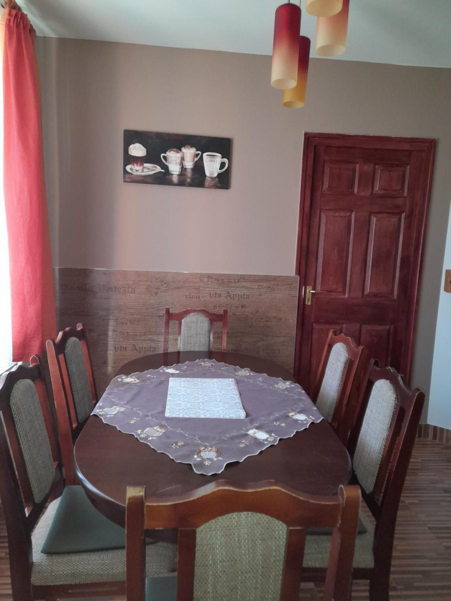 Vadrozsa Vendeghaz-Apartman Demjén Exterior photo